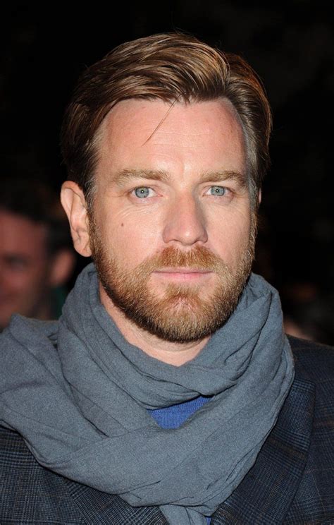 Ewan Mcgregor At Event Of The Impossible Own It On Dvd And Blu Ray 6th May Limpossible En Dvd