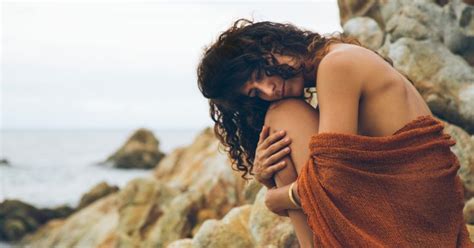 5 Tried And True Ways To Cope With Chronic Pain Mindbodygreen