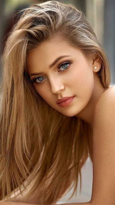 Gorgeous Girls With The Most Beautiful Eyes In The World Zestvine