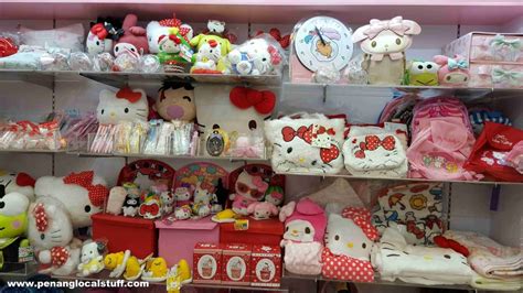 Ultimately if you want something that lasts longer than food, a handicraft makes a suitable gift! Buy Hello Kitty Gift Merchandise At Sanrio Gift Gate ...