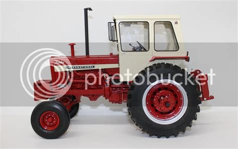 Ih 1256 W Factory Cab Ih Toys Memorabilia And Collectibles Red