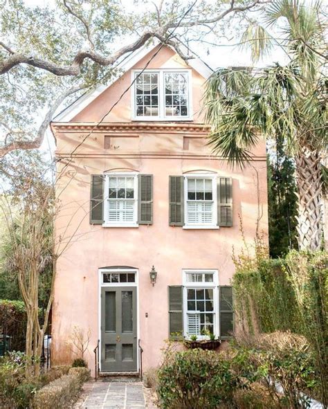 Pink House Charleston Via Margaret Wright Pink House Exterior Casa