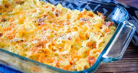 Others may just see leftover pork, but we see a world of delicious possibilities. Ham and Noodle Casserole - Leftover Ham Recipe - Honeybunch Hunts