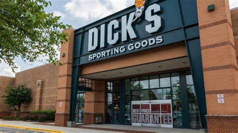 Dicks Sporting Goods Pulling Hunting Gear From 440 More Locations