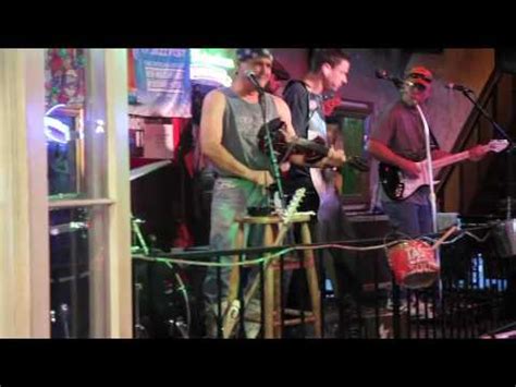 Cajun Zydeco Music from New Orleans, Bourbon street - YouTube