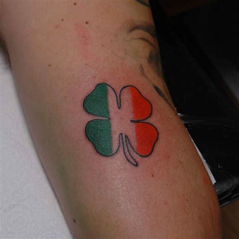 The 'emerald isle' flies a flag of green, representing the ancient gaelic tradition. 25+ Irish tattoo Designs, Ideas | Design Trends - Premium ...