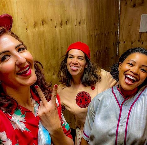 A League Of Their Own Behind The Scenes With D Arcy Carden Abbi