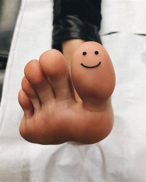 Aggregate More Than Smiley Face Tattoo On Toe Best Thtantai