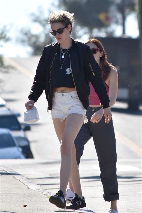 Open Lesbian Kristen Stewart Caught In Sexy Shorts With Her Girlfriend