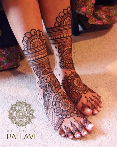 34 Henna Mehndi Designs For Legs