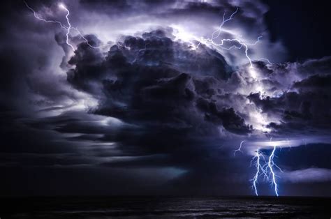 Storm Lightning Storm At Sea Displaying 15 Images For Orage