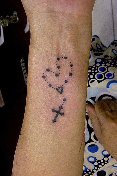 Tatuajes de rosarios para mujeres. Tatuajes de rosarios | Tattoos for women, Tattoo designs ...