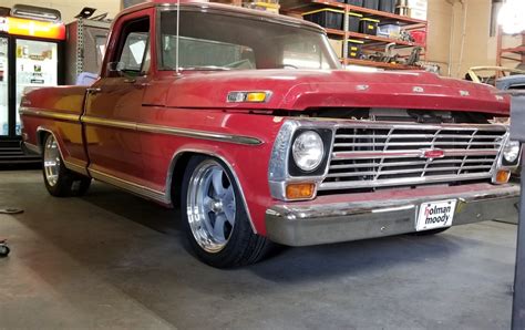 Ford F100 Image Gallery