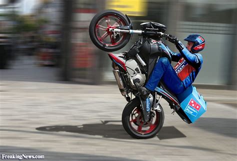 Domino's pizza has won the hearts of many with a variety of great tasting signature. Mercenary Garage: Buell Pizza