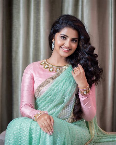 Anupama Parameshwaran Gorgeous In Saree Photos HD Silk Saree Wearing