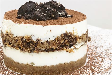 Il ripieno è composto da formaggio cremoso tipo philadelphia o. Tiramisù Cheesecake senza zucchero e burro - LactoseFree ...