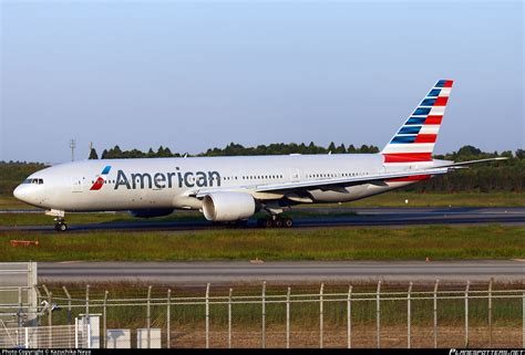 It is the world's largest twinjet. N751AN American Airlines Boeing 777-223(ER) Photo by ...