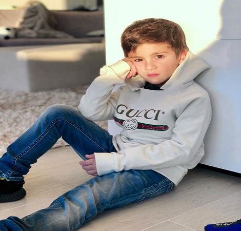 Dù có bố là cầu thủ nổi tiếng nhất barca. Thiago Messi Roccuzzo Dating, Personal Life, Girlfriend ...