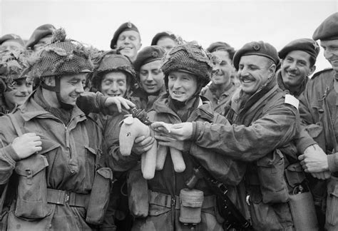 Dr irvine eidelman is a psychiatrist in private practice. 33 D-Day Photos That Capture The Heroism Of The Allied ...