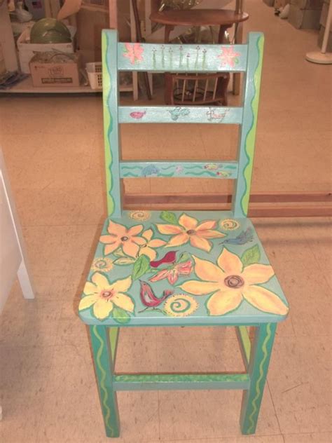 See more ideas about chair, decor, custom dining chairs. Re purposed chair with pretty paint job. | Chair, Dining ...