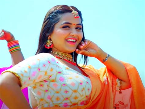 Kajal Raghwani Starrer Song Sarkela Chunari Is Out Bhojpuri Movie