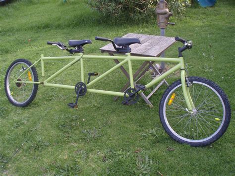 Trandem The Three Seat Tandem Bike In The Final Stages Of Construction Bicicletas