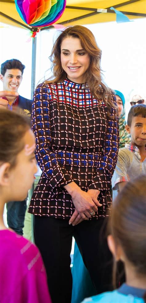 12 June 2016 Queen Rania Meets With Volunteers From The Mujaddidun Society For Charity And
