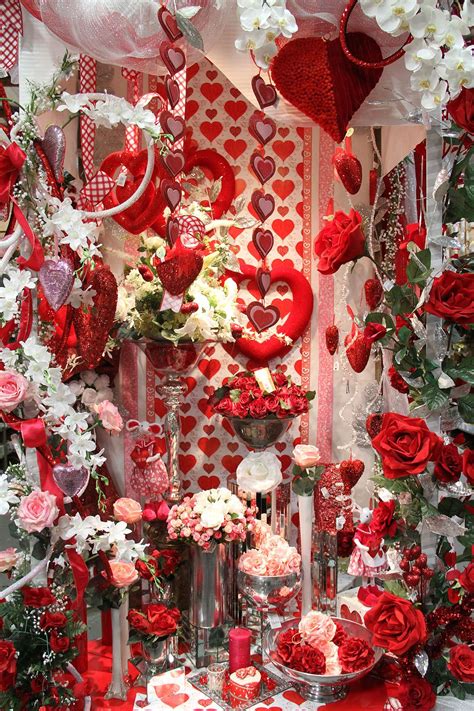 603 w dyer rd, santa ana (ca), 92707, united states. Love Is In The Air Display 2014 "The Decorator's Super ...