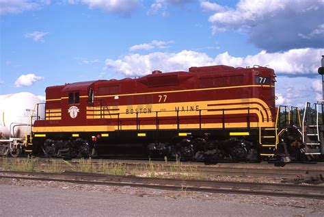 Image Boston And Maine Gp9 77 2 Locomotive Wiki Fandom