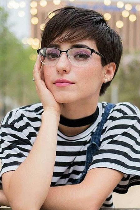 Hair length is another factor that should be considered when deciding on haircuts that look good with glasses. 23 Cute Hairstyles for Short Hair | Short Hairstyles 2017 ...