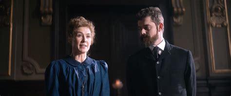 Radioactive is a 2019 british biographical drama film directed by marjane satrapi and starring rosamund pike as marie curie. Radioactive: Amazon's Marie Curie Biopic, With Rosamund ...