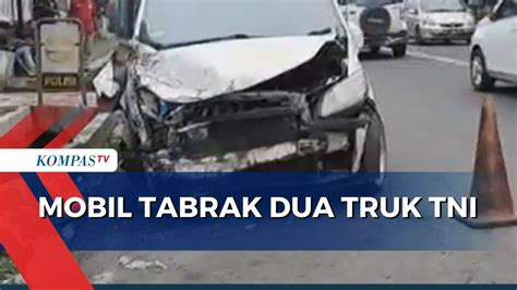 Diduga Sopir Kurang Fokus Sebuah Mobil Pribadi Tabrak Truk Tni Di Puncak Bogor Kompas Tv