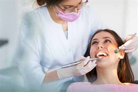 How To Develop Your Skills As A Dental Hygienist And Not Slack At Work