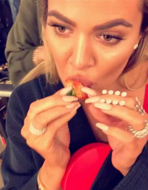 celebrities eating while getting ready
