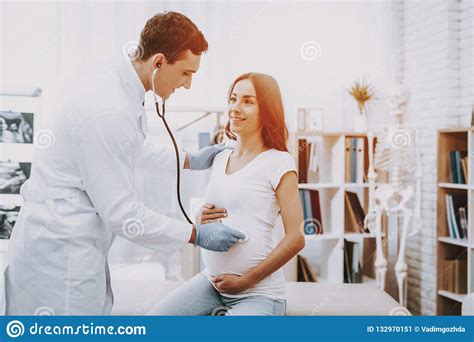 Pregnant Girl At The Gynecologist Doctor Stock Image Image Of Clinical Examine 132970151