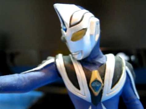 Ultraman gaia takes place in yet another universe, one that is totally different from the world of the original ultramen, as well as world of ultraman tiga and. Ultraman Gaia series - Ultraman Agul 4 inches figure (Very ...