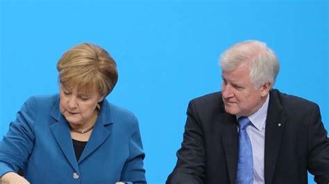 Flüchtlingskrise Aktuell Angela Merkel Und Horst Seehofer Streiten Um
