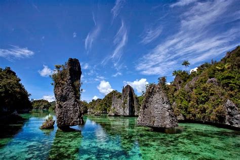 Keindahan Dan Pesona Kepingan Surga Kecil Di Pulau Misool Raja Ampat Papua Indonesia Itu Indah