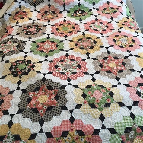 New to english paper piecing? Pin on quilting