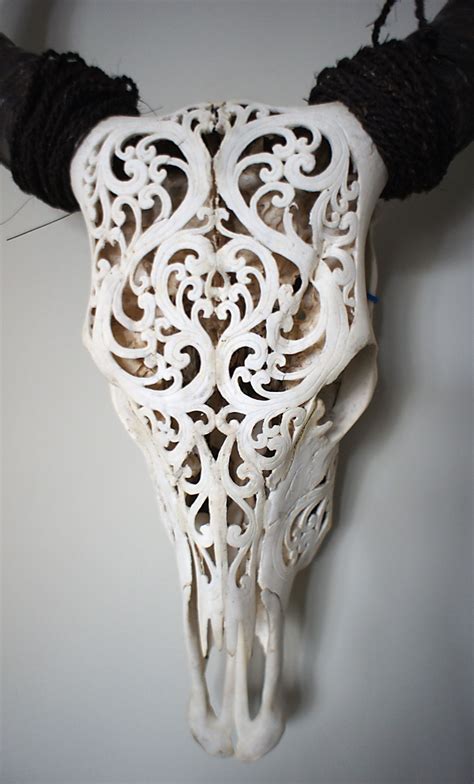 Pin By Malika On Inspiration Cow Skull Decor Skull Decor Cow Skull Art