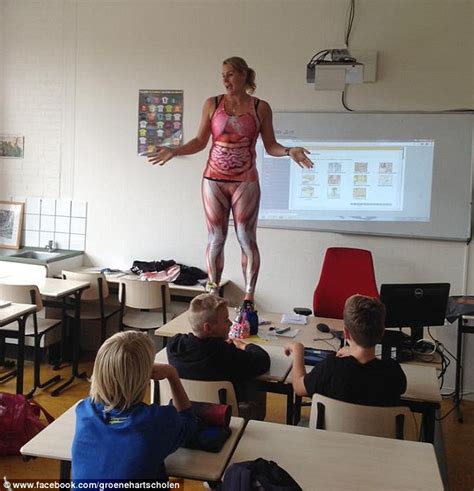Dutch Biology Teacher Debby Heerkens Strips Off In Classroom To Reveal Spandex Suit Daily Mail