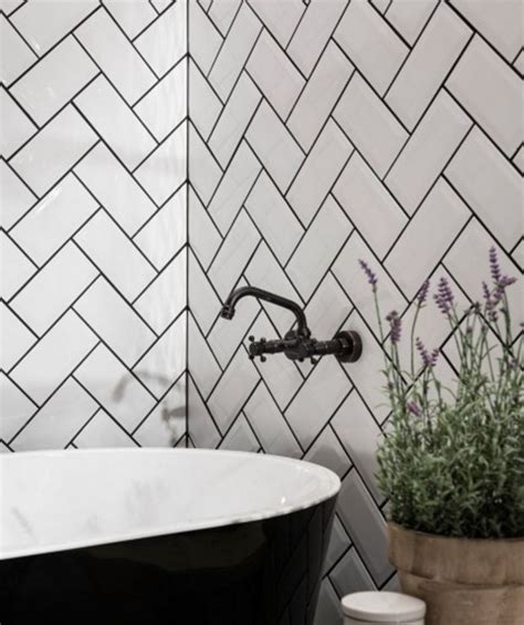 33 Elegant Black Herringbone Tiles For Your Space