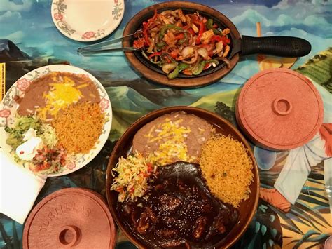 We suggest checking out viva zapatas mexican restaurant & cantina for a fun evening of entertainment in north las vegas. Fiesta Mexicana takes over former Viva Mercado space | Las ...