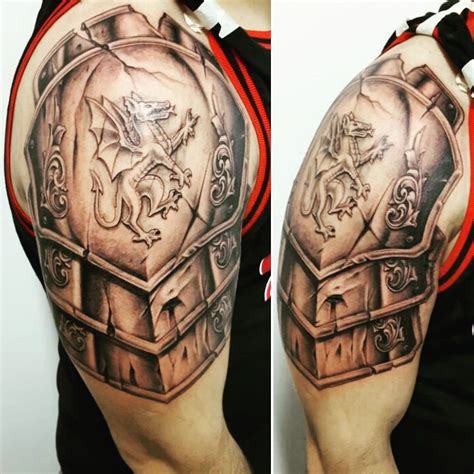 Capturing the right texture of the steel or leather, the appropriate use of shading and negative space to make light play off the body art in a. Armor tattoo - Imgur | Sleeve Tattoos | Pinterest | Armor ...