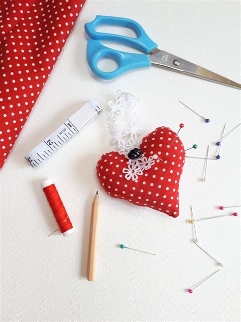 How To Make A Heart Pin Cushion Knowle Craft Embroidery