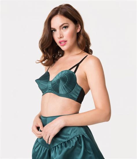 Get the best deals on vintage helmets. Vintage Lingerie Guide: 1950s Underwear - The Costume Rag