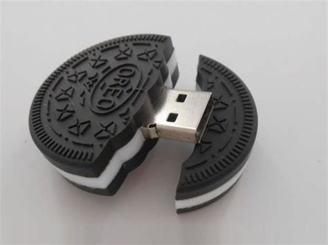Custom Big Size Rubber Oreo Biscuit Shape Usb Drive For