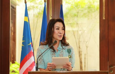 Tan sri michelle yeoh worked with malaysian government to develop a campaign to fight crime. Tan Sri Michelle Yeoh's "Officier des Arts et des Lettres ...