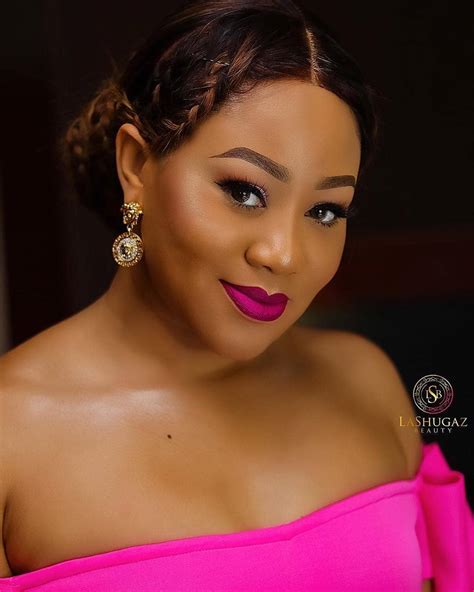 She was born in mbaise, imo state, nigeria, and grew up in lagos. Meet Chinenye Ubah, The Most Beautiful Nollywood Nigerian ...