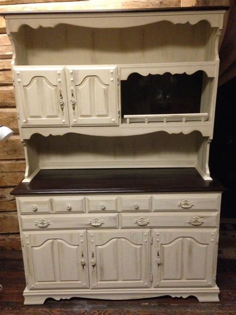 I detailed the whole process of chalk painting kitchen cabinets here with lots of before and after pics. Chalk painted cabinet.... DIY chalk paint. | Chalk paint cabinets, Painting cabinets ...